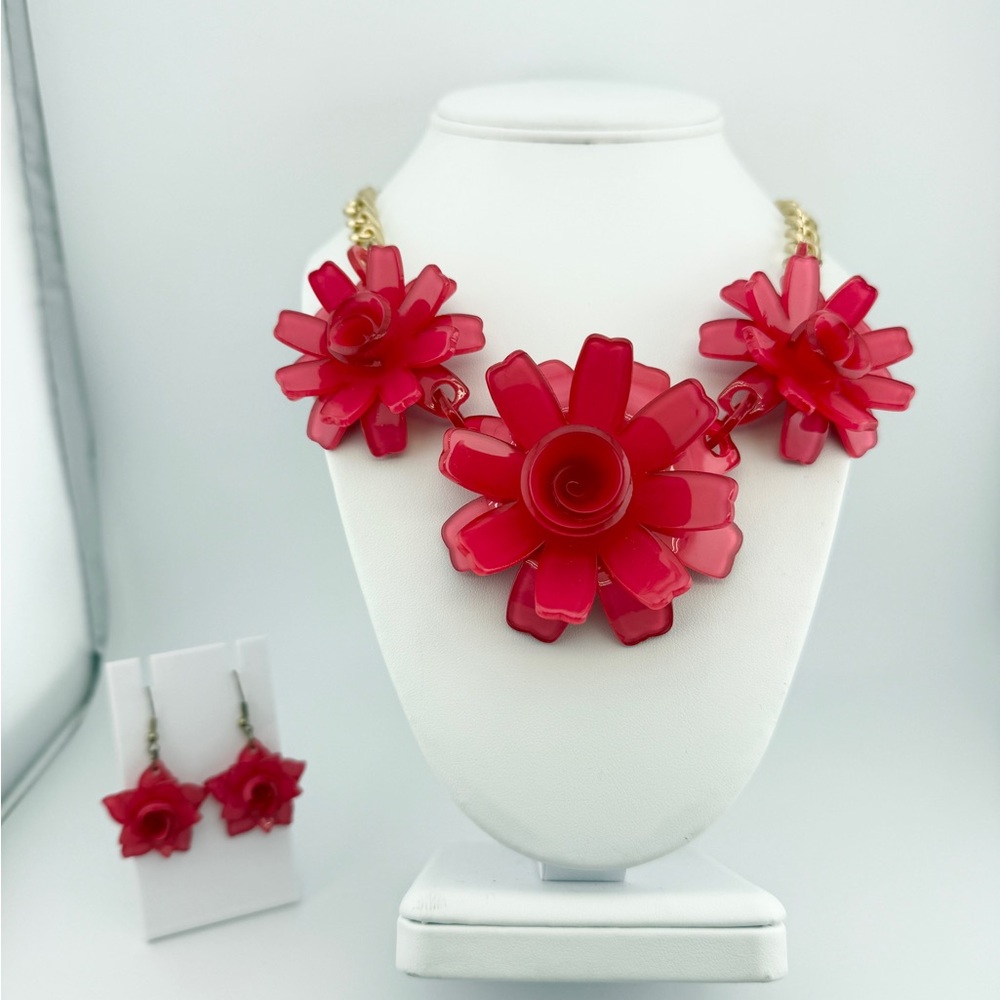Pink Acrylic Flower Necklace and Earring Set Gold Toned Chain